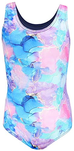 Aquarti Mädchen Badeanzug mit Ringerrücken Print, Farbe: Tie Dye/Dunkelblau/Blau/Lila/Rosa, Größe: 134 von Aquarti