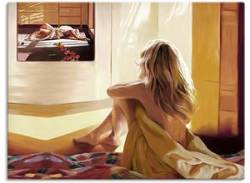 Wandbild ARTLAND "Blondes Mädchen sitzt auf dem Bett" Bilder Gr. B/H: 80 cm x 60 cm, Leinwandbild Bilder von Frauen Querformat, 1 St., braun Kunstdrucke von Artland
