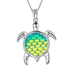 Aurora Tears Schildkröte Halskette Meeresschildkröte Anhänger 925 Sterling Silber Mai Geburtsstein Farbverlauf Bunte Meerjungfrau Schuppen Süßes Tier Anhänger Charm Halskette DP0325G von Aurora Tears