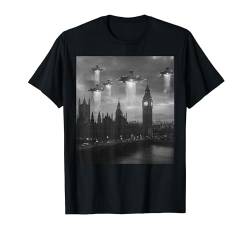 Ufos über London, Außerirdische, UFO T-Shirt von Außerirdische, UFOs