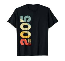 Seit 2005 Jahr 2005 Geburt Vintage Aesthetic 2005 Retro 2005 T-Shirt von Awesome Retro Vintage Aesthetic Birth Year