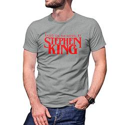 Based On The Novel by Stephen King Herren Grau T-Shirt Size XXL von B&S Boutique