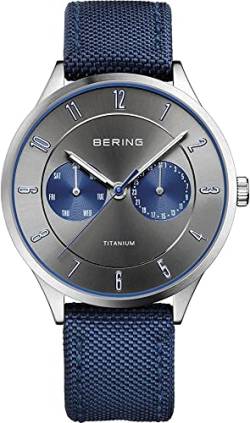 BERING Herren Uhr Quarz Movement - Titanium Collection mit Nylon und Saphirglas 11539-XXX Armbandsuhren - Wasserdicht: 5 ATM, Blau/Silber von BERING