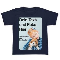 BLAK TEE Kinder Personalisierbares T-Shirt Selbst Gestalten mit Foto und Text T-Shirt Marine 3/4 Jahre von BLAK TEE