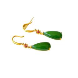 BgnEhRfL Jadeit-Jade-Ohrringe, grüne Jade-Ohrringe for Frauen, Blumen-eingelegte tropfenförmige Hetian-Jade-Ohrringe, Klassische Jade-Ohrstecker von BgnEhRfL