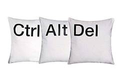 'Ctrl Alt Del' Set von 3 Kissenbezüge Weiß Chenille Baumwolle Mit Schwarz Aufdruck Buchstaben von Bullahshah