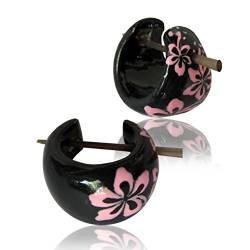 CHICNET Blumen Hawaii pink Holzcreolen Pin-Ohrringe Pin-Creolen Holz Horn Pin schwarz handbemalt 16 mm von CHICNET