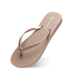 CLELLA Damen Slim Flip Flops Zehentrenner Sommer Damen Schuhe mit elegantem Mini Charm (Braun, Erwachsene, Damen, 40, Numerisch, EU Schuhgrößensystem, M) von CLELLA