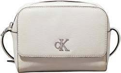 Calvin Klein Jeans Women MINIMAL MONOGRAM CAMERA BAG18, Creamy White, One Size von Calvin Klein Jeans