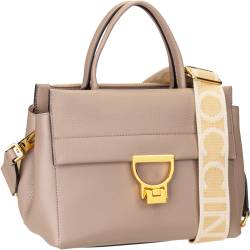 Coccinelle Arlettis Signature 1801  in Beige (6.7 Liter), Handtasche von Coccinelle