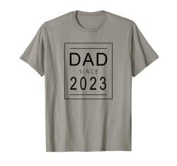 Dad Since - 2023 - Vatertag - Aesthetic Promoted to Daddy T-Shirt von Cool Children - Mom - Dad Stuff