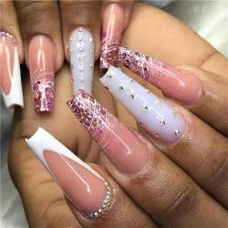 Broken Diamond Pailletten Fake Nail Long Sarg Press on Nails French Tips Nail Art Dekoration für Frauen und Mädchen Maniküre 24pcs von Crazynekos