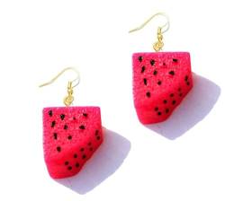 Wassermelonen-Frucht-Ohrringe für Frauen im baumelnden Stil, Harz von CrownOfRibbons