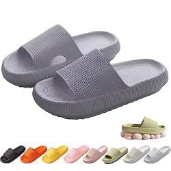 DAAMM Cozy Slides, Cosyslides Wolkenslipper Original, Dicke Sohle Super Weich Rutschfeste Schnell Trocknende Hausschuhe Im Offenen Zehenbereich (36/37, Grau, numeric_36) von DAAMM