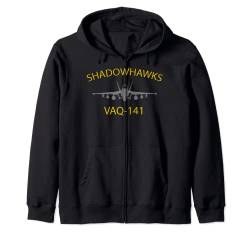VAQ-141 „Shadowhawks“ Squadron EA-18 Growler Jet-T-Shirt Kapuzenjacke von Designed for Flight