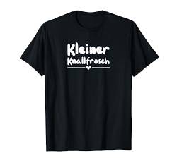 Süß: Kleiner Knallfrosch - Baby Sprüche T-Shirt von DesignsByJnk5 Familie