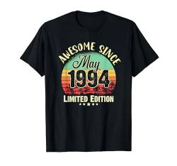 30 Years Old Awesome Since May 1994 30th Birthday Gifts T-Shirt von Epic Birthday Gifts BoredMink