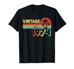 50 Years Old Gifts Vintage 1974 Birthday Gifts For Men Women T-Shirt von Epic Birthday Gifts BoredMink