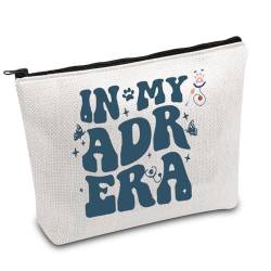 Vet Tech Kosmetiktasche mit Aufschrift "In My ADR Era", Geschenk für Tierärzte, Medizin, Krankenschwestern, Schulabschluss, zukünftige Tierärzte, Tech-Geschenk, Weiss/opulenter Garten, Adr Era von FOTAP