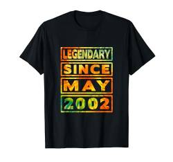 Batik-Dekoration zum 22. Geburtstag, legendär seit Mai 2002 T-Shirt von FUNNYEXPRESS