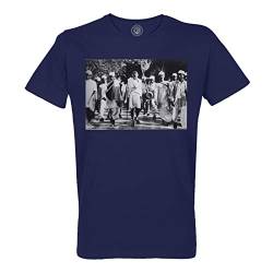Rundhals-T-Shirt aus Bio-Baumwolle für Herren Mahatma Gandhi Indien Salzmarsch Historischer Moment von Fabulous