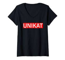 Damen Unikat Urban Red Box T-Shirt mit V-Ausschnitt von Fantabulous Acc