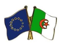 Freundschaftspin Europa - Algerien - 22 mm von Flaggenfritze