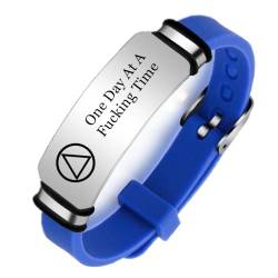 Inspirierende AA AF NA Nüchternheits Geschenke, One Day at A Time Nüchternheits Silikon Armband,Personalisierte Betäubungsmittel Alkohol Sucht Wiederherstellungs Schmuck Geschenke für Freunde Familie von ForeverWill