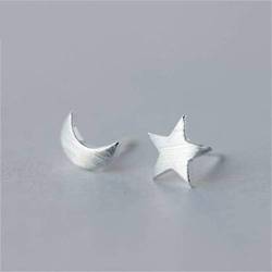 S925 Silberohrringe Weibliche Han Süße Gebürstete Stern Mondohrringe Fünfzackige Stern Asymmetrische Ohrringeein Paar, GeRRiT, ein Paar von GeRRiT