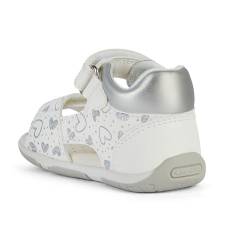 Geox Baby-Mädchen B TAPUZ Girl Sandal, White/Silver, 18 EU von Geox