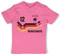 Baby T-Shirt Mädchen Jungen - 2024 Fussball EM Fanartikel - Trikot mit anpassbarem Namen und Trikotnummer - 3/6 Monate - Pink - Babykleidung wm t-Shirts für Baby-Jungen personalisiertes Shirts von Geschenk mit Namen personalisiert by Shirtracer