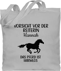 Baumwolltasche - Pferde - Vorsicht vor der Reiterin - Name - das Pferd ist harmlos - Unisize - Hellgrau - tasche pferden einkaufstasche personalisierte pferdemotiv stofftasche geschenke von Geschenk mit Namen personalisiert by Shirtracer
