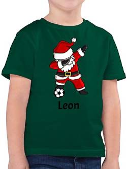 Kinder T-Shirt Jungen - Weihnachten Geschenke - Dabbing Weihnachtsmann mit Name und Fußball - 152 (12/13 Jahre) - Tannengrün - Tshirt personalisierte Weihnachts für Weinachten t-Shirts weinachts von Geschenk mit Namen personalisiert by Shirtracer