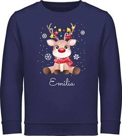 Sweater Kinder Sweatshirt Jungen Mädchen Pullover - Weihnachten Geschenke - Süßes Rentier mit Name Wunschtext - 152 (12/13 Jahre) - Navy Blau - weihnachspulli personalisiertes Weihnachts von Geschenk mit Namen personalisiert by Shirtracer