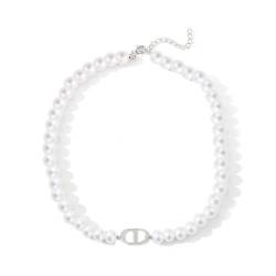 HSAJS Perlenkette Weiß für Damen Runde Nachahmung Perle Halskette Buchstaben Kette CD Anhänger Einstellbare Halskette Künstliche Perle Halskette für Hochzeit Kostüm Vintage Modeschmuck (Silber) von HSAJS