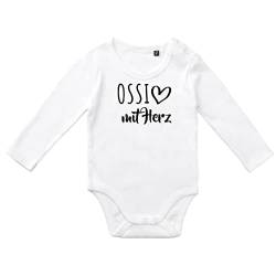 HUURAA Baby Body Ossi mit Herz Unisex Langarm Strampler Größe 74 White mit Motiv für die tollsten Menschen Geschenk Idee zur Baby Party für Neugeborene und Kleinkinder von HUURAA