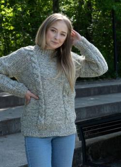 Strickpullover mit Zopfmuster Modell 239 von Hollert