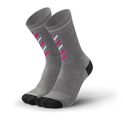 INCYLENCE Rise gepolsterte Merinosocken lang, Winter Socks, atmungsaktive Sportsocken mit Anti-Blasen Schutz, Kompressionsstrümpfe (Grey Pink, 35-38) von INCYLENCE