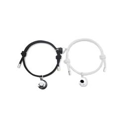 INSTR Romantische Paar-Armbänder für Verliebte, niedliches Astronauten-Armband, Herz-Magnet, passendes Armband, Geburtstagsgeschenk für Frau von INSTR