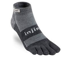 Injinji 2.0 Outdoor Original Weight Micro Nuwwol Socks, Charcoal/Black, Small von Injinji