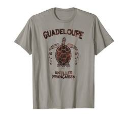 JCombs: Guadeloupe, Französische Antillen, Meeresschildkröte T-Shirt von JCombs