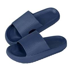 Jodimitty Badeschuhe Damen Cozyslides Hausschuhe rutschfeste Badeschuhe Sommer Strand Pool Sliders, Eva Super Weich Massage Kissen Schlappen Dicke Unterseite Hausschuhe (Marineblau, 39/40 EU) von Jodimitty