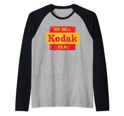Vintage-Schild "We sell Kodak Film" – Hoody Raglan von KODAK