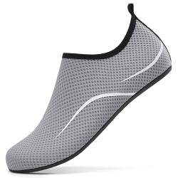 LATATL Badeschuhe Wasserschuhe Schnell Trocknend Schwimmschuhe Strandschuhe Aquaschuhe Surfschuhe Leicht Barfußschuhe Tauchschuhe Wassersportschuhe für Damen Herren(Grau,35 EU) von LATATL