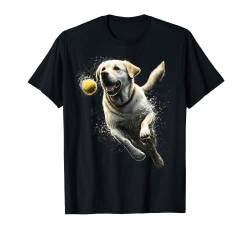 Gelber Labrador Retriever jagt einen Ball Labrador Retriever T-Shirt von Labrador Retriever love apparel for Labrador owner