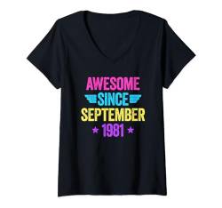 Damen Awesome Since September 1981 T-Shirt mit V-Ausschnitt von Legend Since Birthday