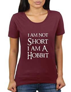 I Am Not Short I Am A Hobbit - Damen T-Shirt von KaterLikoli, Gr. 2XL, Burgundy von Likoli