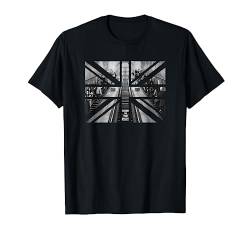 London Souvenir British Flag Underground Photography Art T-Shirt von London Souvenir Union Jack UK Flag Graffiti Art