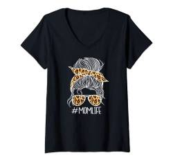 Damen #MOMLIFE Damen MOM LIFE Leopardenmuster T-Shirt mit V-Ausschnitt von #MOMLIFE – APARELL WITH LOVE