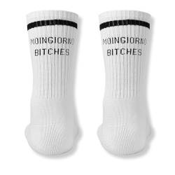 Made by Nami Weiße Crew Socks aus Baumwolle • Weiße Retro Tennis Socken mit Sprüchen • Atmungsaktiv (DE/NL/SE/PL, Numerisch, 35, 40, Regular, Regular, Moingiorno Bitches) von Made by Nami